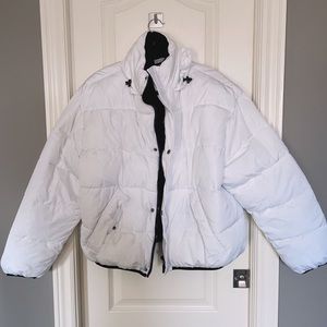 NWT white puffer L